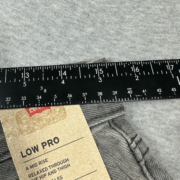 Levis Jeans Womens 29 Gray Denim Low Pro Straight Leg Mid Rise Paint Splatter - Picture 3 of 6